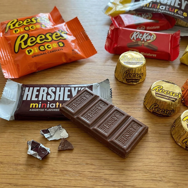 Hershey's Candy Assortment Flavored Candy, Bulk Pack, KitKat, Hershey's, Reeses  ( Father Day )