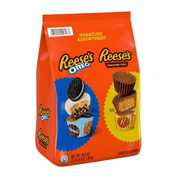 REESE'S Miniatures Oreo and Original Peanut Butter Cups Candy, 48.8 oz.